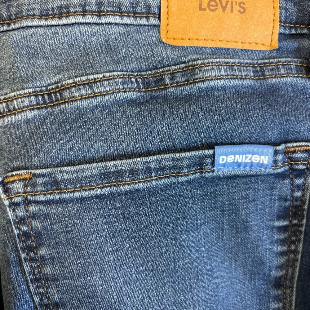 Levi's Denim Jeans‎ with Tan Patch